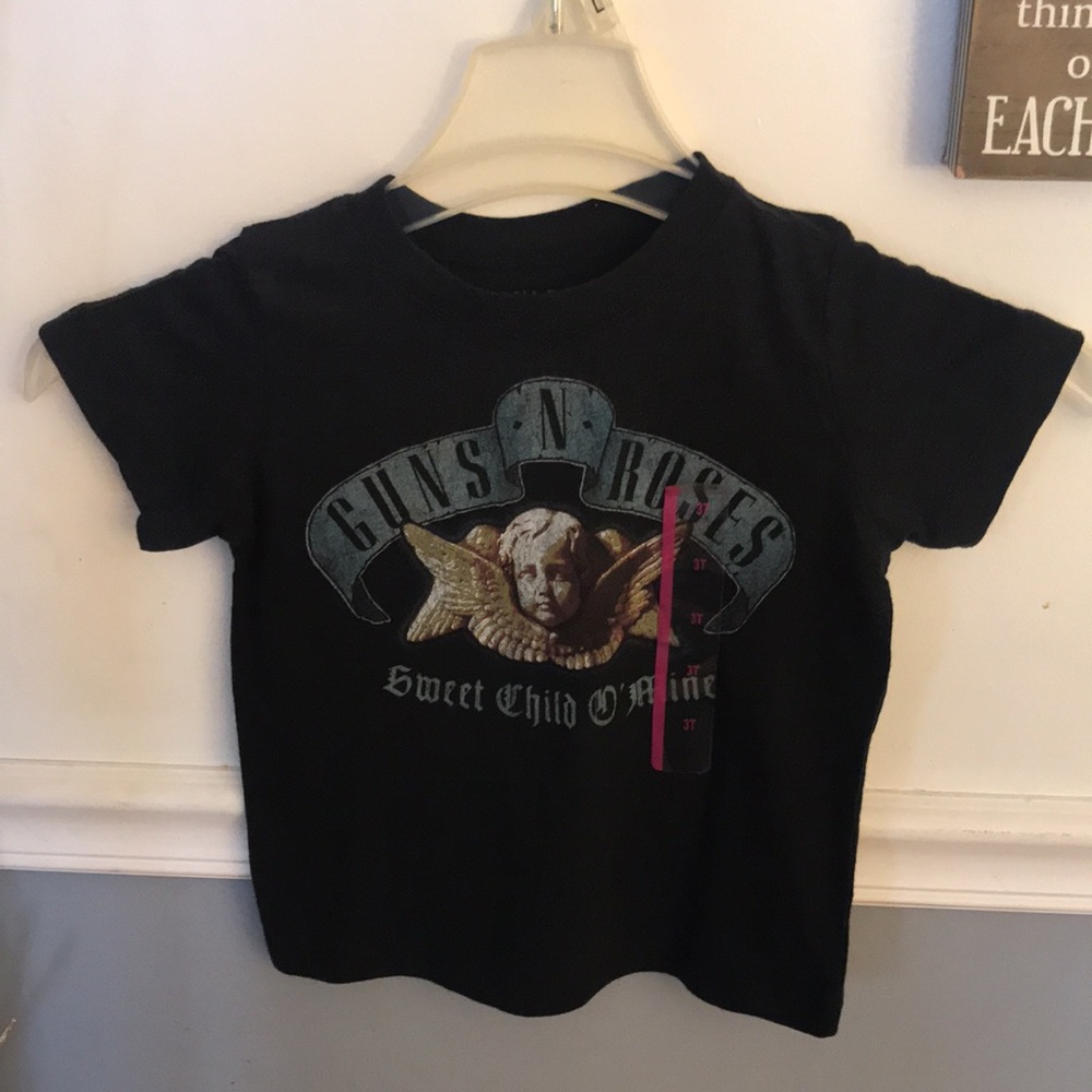 Guns and roses t shirt for toddler